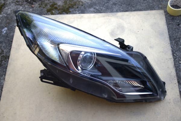 Faro delantero derecho original Opel Zafira C versión europea completo usado