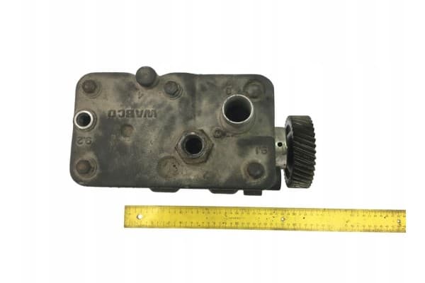 Compresor de aire Mercedes-Benz A9061304715 usado