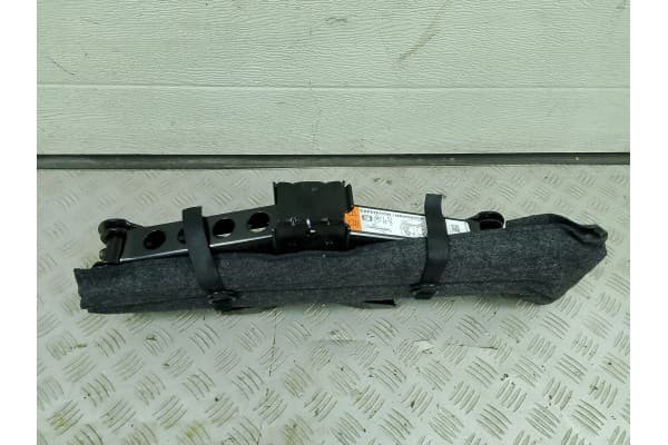 Juego de Palancas, Gato y Llave para Lincoln Navigator JL14-17A078-AA usado