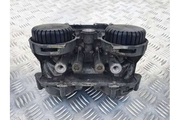 Válvula moduladora Ebs Daf Ngd XF XG XG usado