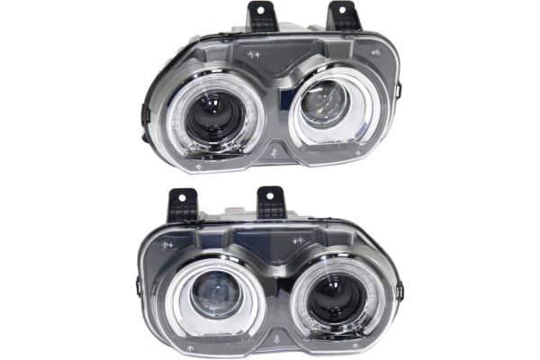 Juego de Faros Delanteros Dodge Challenger LA 2014-2023 usado