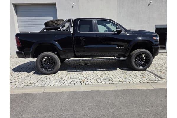 Kit Rollbar V2 Rocket con Rueda y 5 Llantas de 22 Pulgadas para Dodge Ram 1500 2019-2024 usado