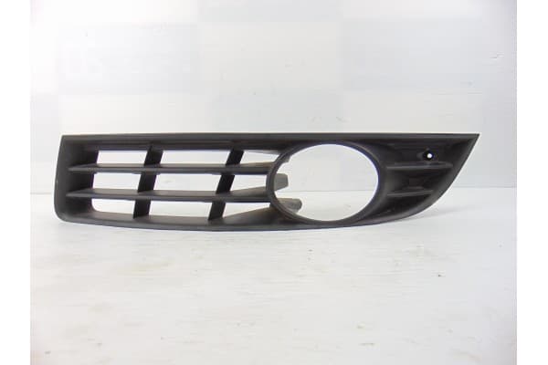 Rejilla paragolpes izquierda, Volkswagen Passat Berlina (3C2) Advance 2005, 3C0853665A usado
