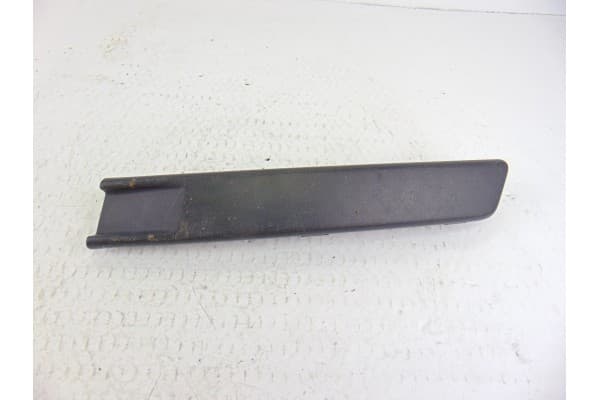Molduras delanteras, Volkswagen Passat Berlina (3C2) Sportline 2005, 3C0807645 usado