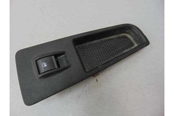 Mando elevalunas delantero derecho, Fiat Iii Punto (199) Easy 2012 usado