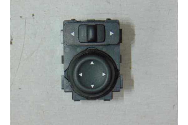 Mando retrovisor, Nissan Micra (K14) Acenta 2019 usado