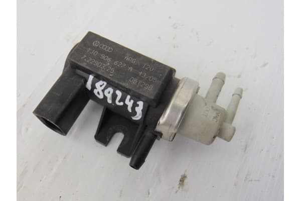 Valvula aire adicional, Volkswagen Touareg (7LA) TDI V6 2004, 1J0906627C usado