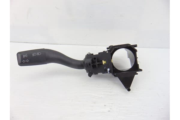 Mando luces, Audi A4 Avant (8E) 2.7 TDI (DPF) 2008, 4E0953513E usado