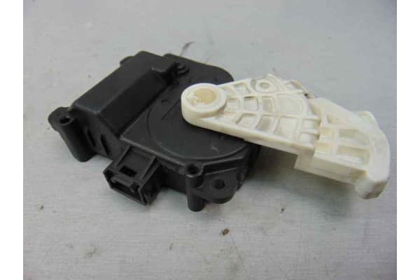 Motor apertura trampillas climatizador, Toyota RAV4 (A3) Sol 2008, 063800-0181 usado