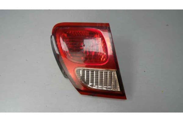 Piloto trasero izquierdo interior, Nissan Almera (N16/E) Comfort 2000 usado