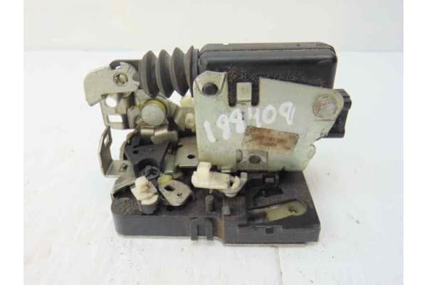 Cerradura puerta delantera derecha, Dacia Logan 1 Básico 2007 usado