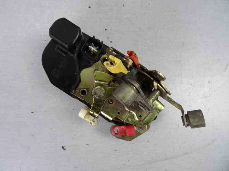 Cerradura puerta delantera derecha, Chrysler Voyager (Rg) 2.5 Crd Grand Voyager Limited 2001 usado