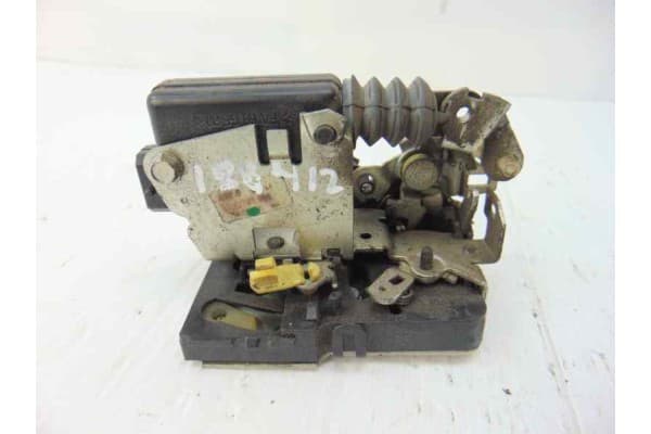 Cerradura puerta trasera izquierda, Dacia Logan 1 Básico 2007 usado