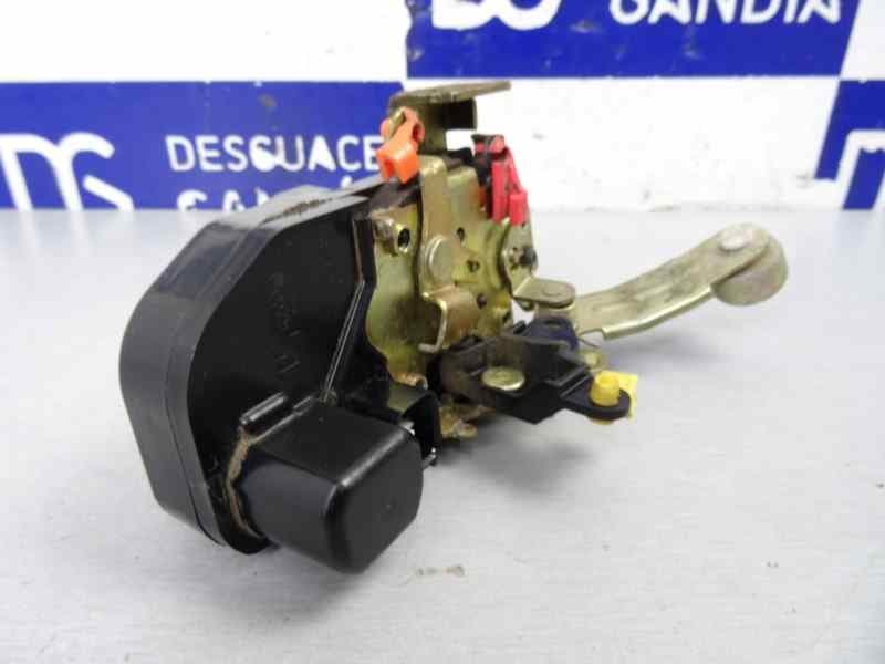 Cerradura puerta delantera izquierda, Jeep Cherokee (Kj) 2.5 Crd Básico 2002 usado