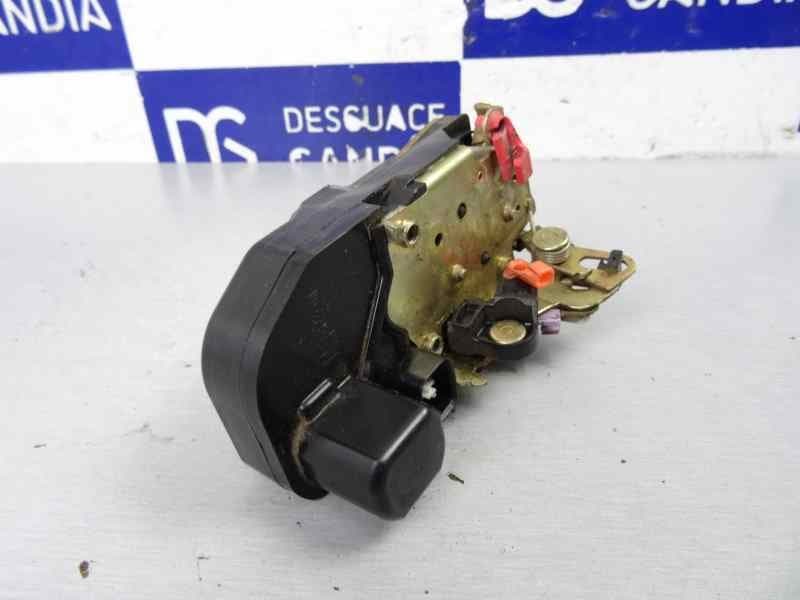 Cerradura puerta trasera izquierda, Jeep Cherokee (Kj) 2.5 Crd Básico 2002 usado