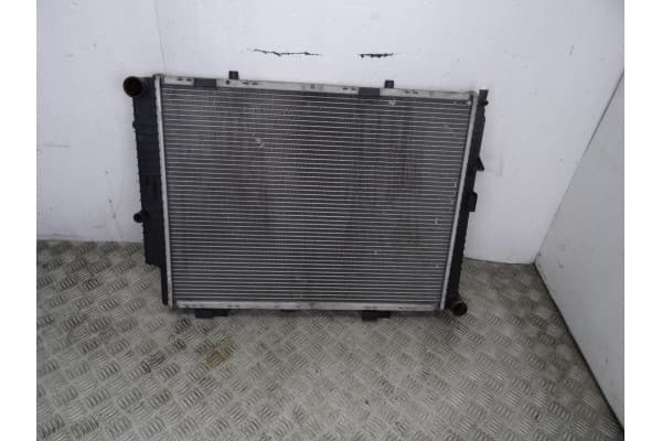 Radiador agua, Mercedes-benz Clase e (Bm 210) Berlina 270 CDI (210.016) 2000 usado