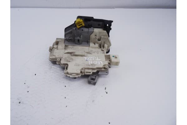Cerradura puerta trasera izquierda, Seat Leon (1P1) Comfort Limited 2007, 1P0839015 usado
