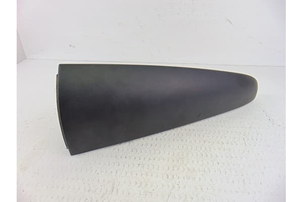 Molduras traseras, Renault Kangoo Ii (F/KW0) Profesional 2015, 8200499015 usado