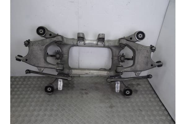 Puente trasero, BMW Serie 7 (F01/F02) 740d xDrive 2011, 6794666 usado