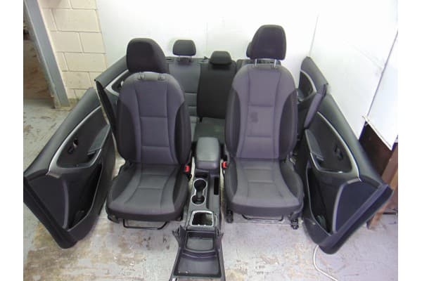 Juego asientos completo, Hyundai I30 (Gd) Classic 2012 usado