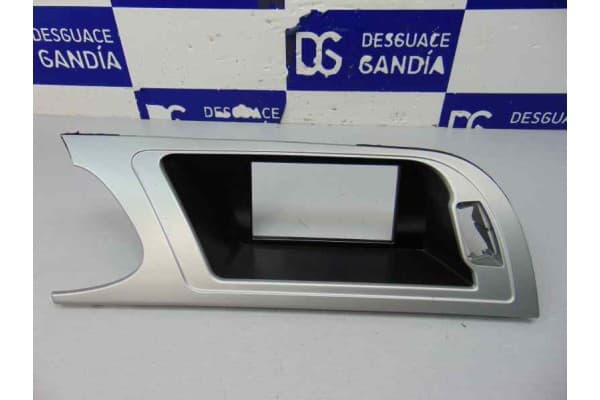 Moldura, Audi A4 Berlina (8K2) Básico, 8K1857186G usado