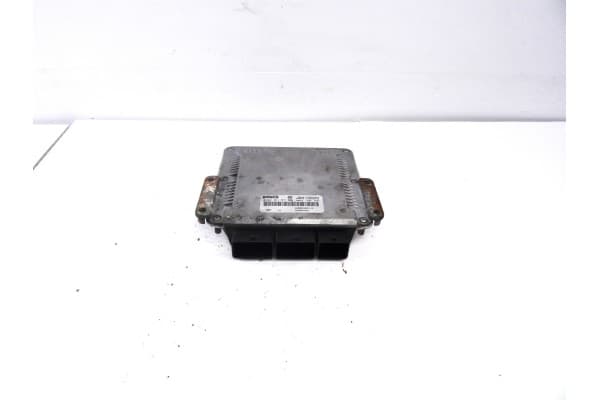 Centralita motor uce, Renault Laguna Ii Grandtour (KG0) Dynamique 2004, 8200309318 usado