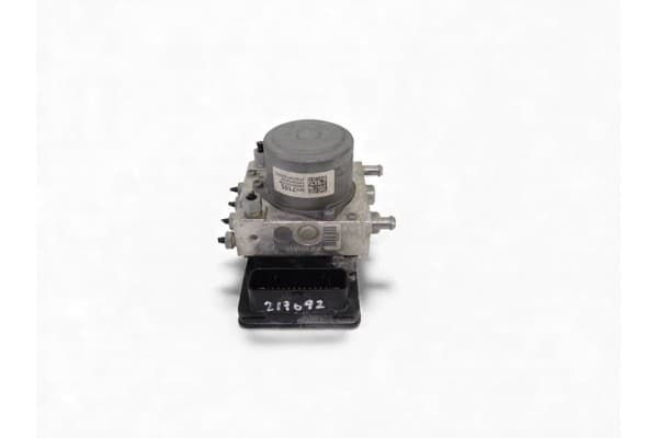 ABS, Opel Insignia Berlina Expression 2017, 84107105 usado