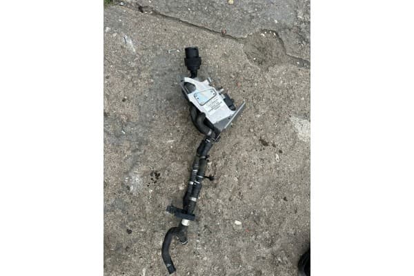 Calefactor estacionario Webasto para Ford Edge MK2 2.0 Tdci Lift K2GH-18K463-DB usado