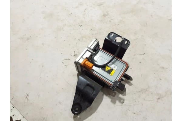 Calentador de Bloque de Motor Polestar 2 2022 32352951 usado
