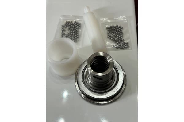 Kit de Reparación de Rodamiento del Piñón de Dirección para Ford Focus MK3 usado