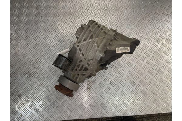 Diferencial trasero Maserati Quattroporte 670030134 usado