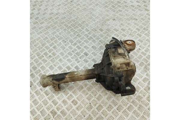 Reductor delantero Land Rover Discovery V (L462) HPLA3017VA 3.0L usado