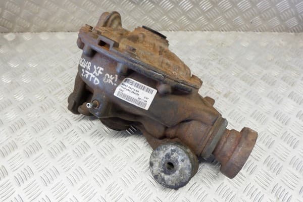 Reductor trasero Jaguar XF (X250) 8W934A213BA 2.7L diésel 152kW 2008 usado
