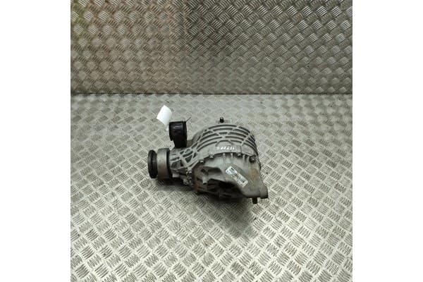 Reductor trasero Maserati Ghibli (M157) 670220108 3.0L 202 kW 2016 usado