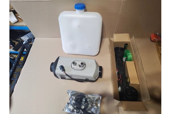 Calefactor de estacionamiento diésel BearCool 5kW 24V - Kit con mando a distancia Bluetooth usado