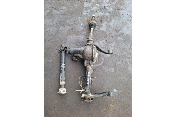 Diferencial Puente Delantero Mitsubishi L200 2.5 Did 4.100 06- usado