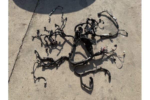 Parachoques de instalación del compartimento del motor delantero Nissan X-Trail T33 1.5 usado