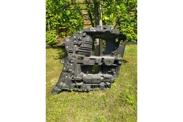 Caja de lámpara izquierda Man Tgx Tgs Euro 6 81416106759 usado