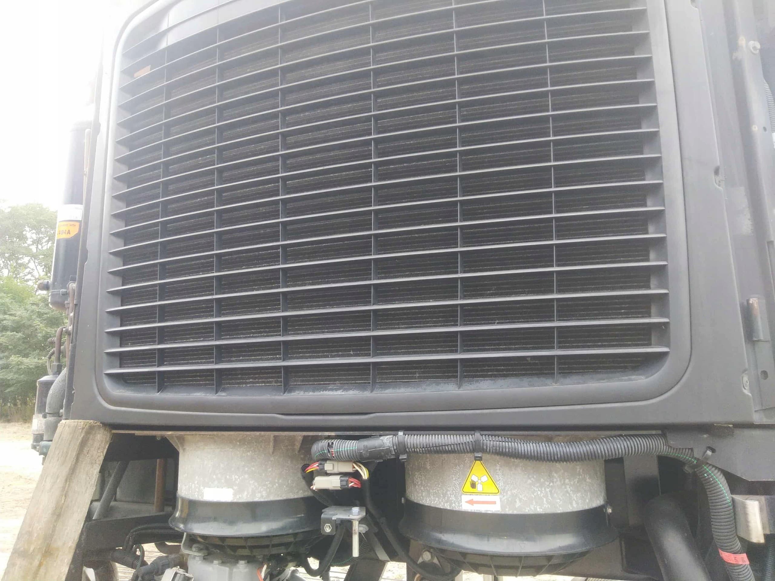 Condensador Radiador para Carrier Vector 1350 1550 1800 1850 1950 usado