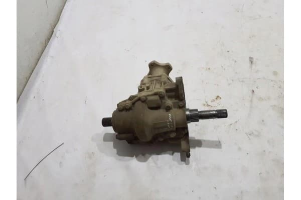 Reductor delantero Dacia 331175457R 1.6L gasolina 2018 usado