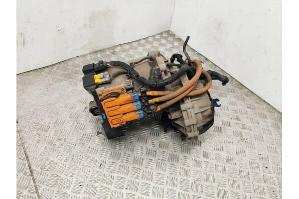 Reductor trasero Peugeot 508 SW 9800189280 2.0L diésel 120kW 2014 usado