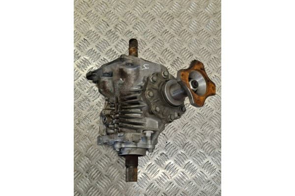 Reductor delantero Dacia Duster 8200988059 2013 usado