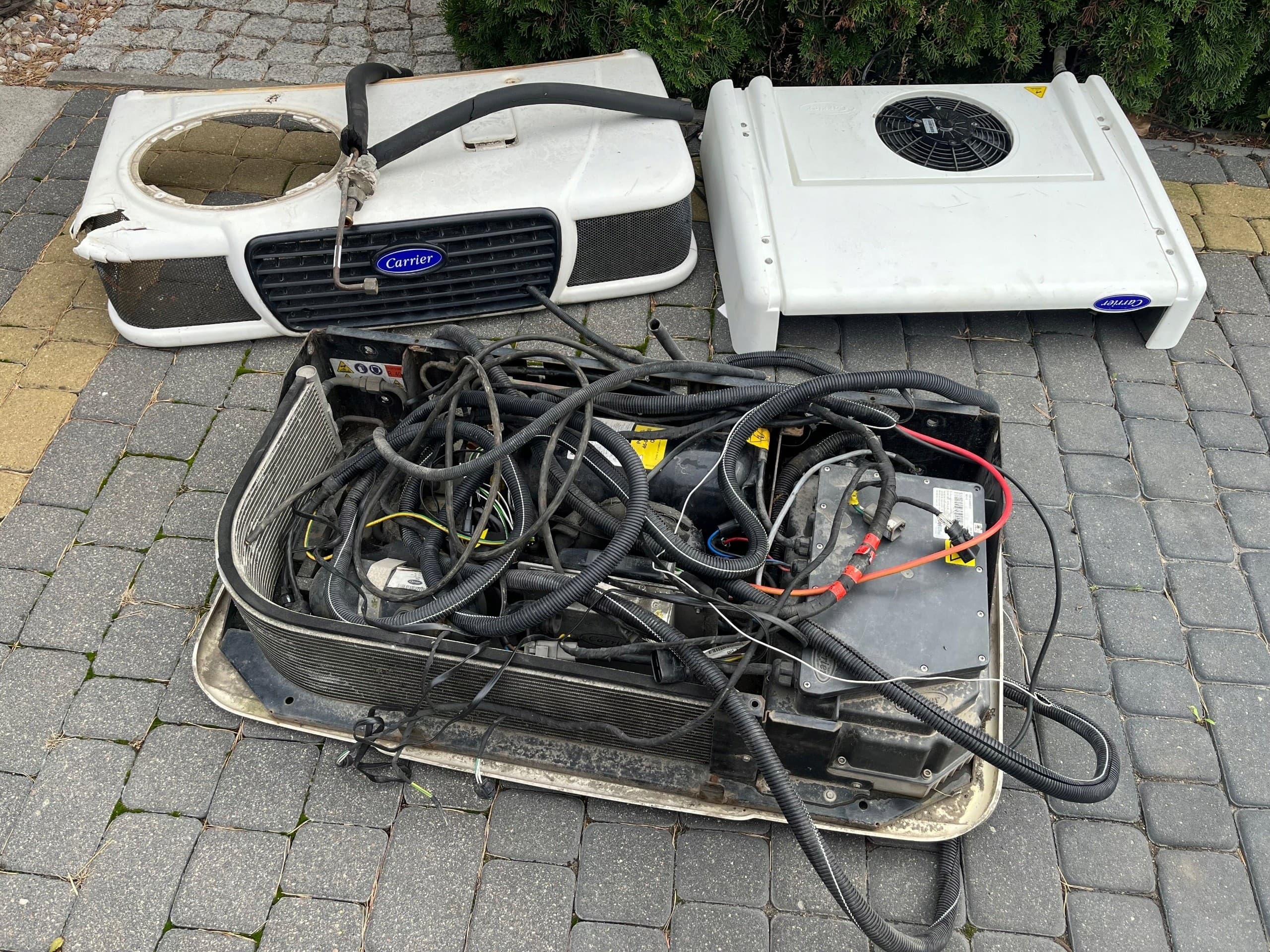 Conjunto de Chiller Carrier Pulsor 350, 230V 12V, Año 2019 usado