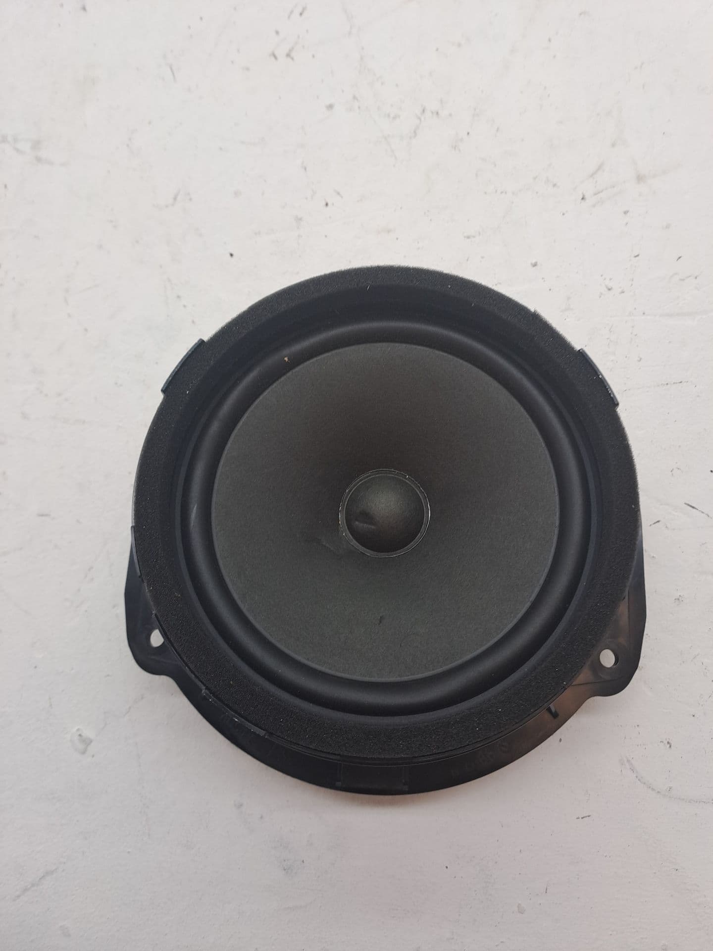Altavoz AUDI A3 SEDÁN (8VM)