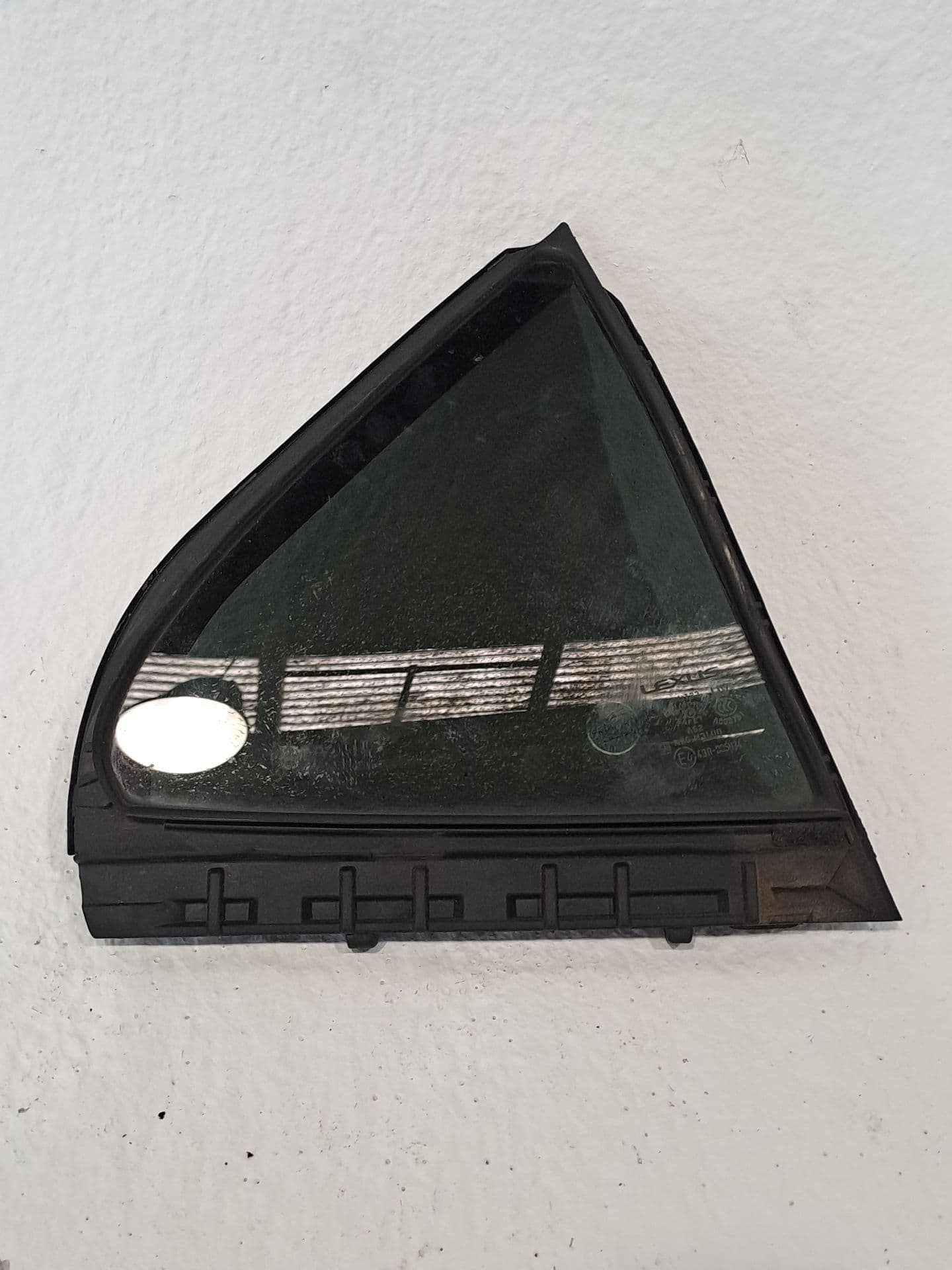 Luna custodia trasera derecha LEXUS IS 300 (JCE10)