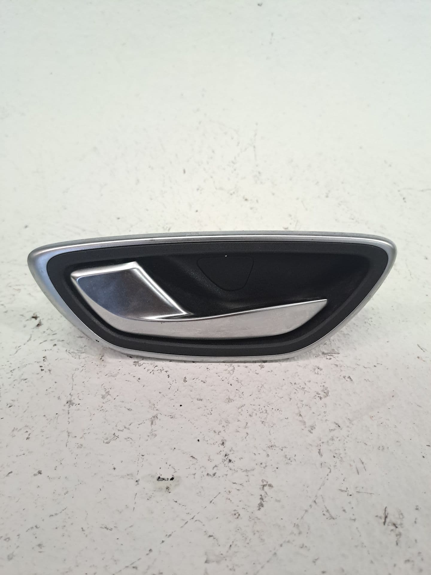 Maneta interior delantera izquierda RENAULT GRAND SCENIC II (JM0/1_)