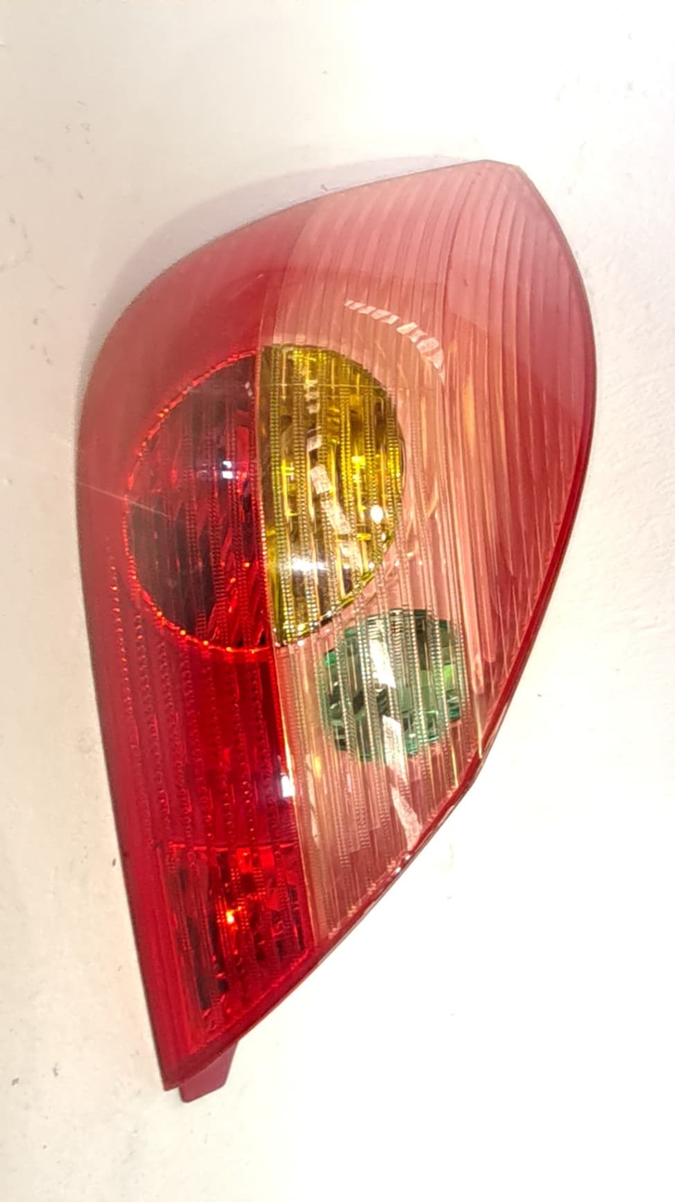 Piloto trasero izquierdo OPEL TIGRA TWINTOP (X04)