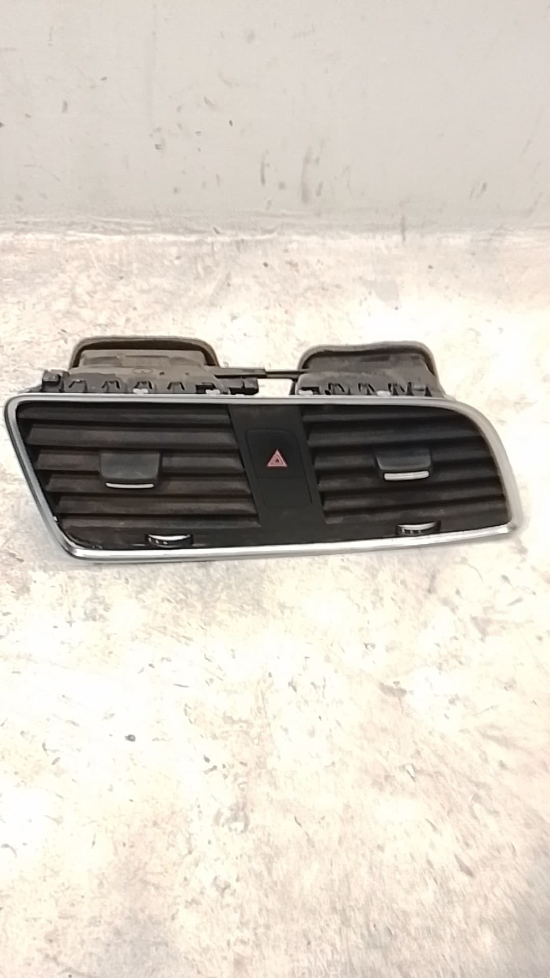 Recambio AUDI Q3 (8U) ref. 8U1820951E