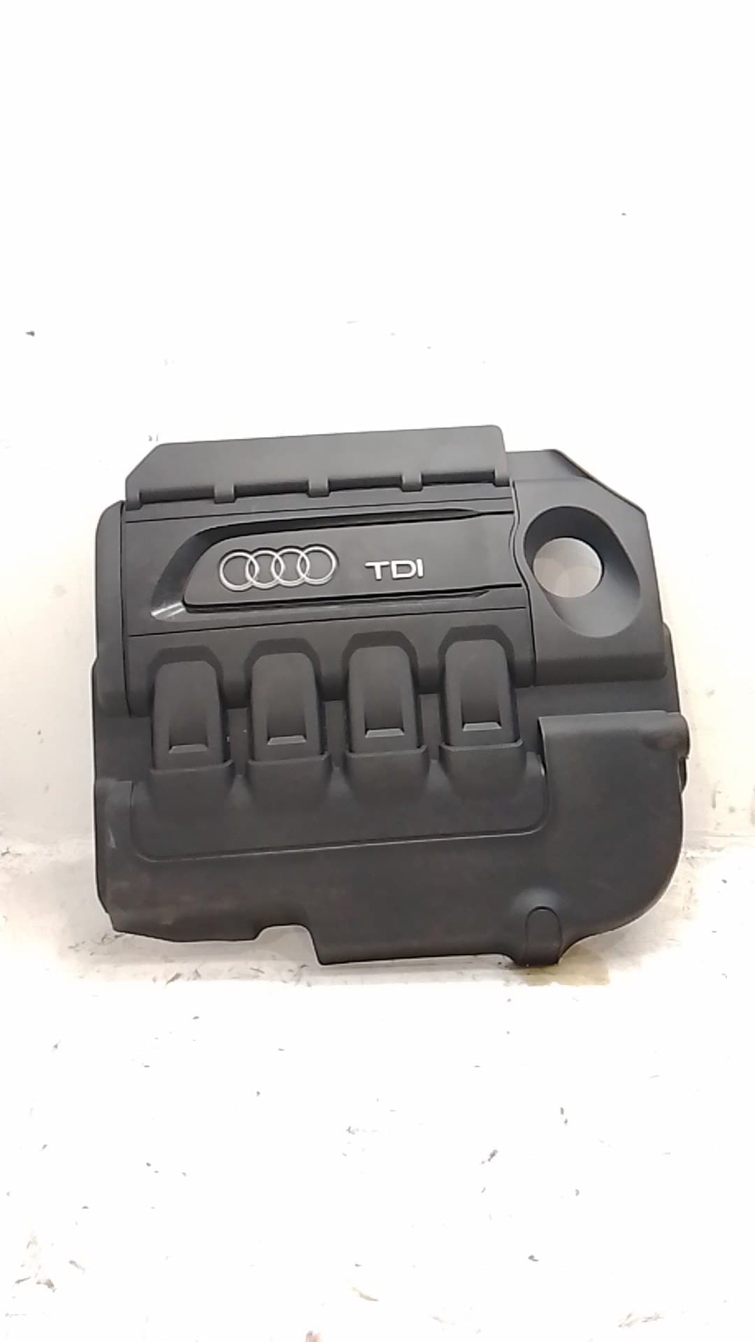 Tapa motor AUDI Q3 (8U)