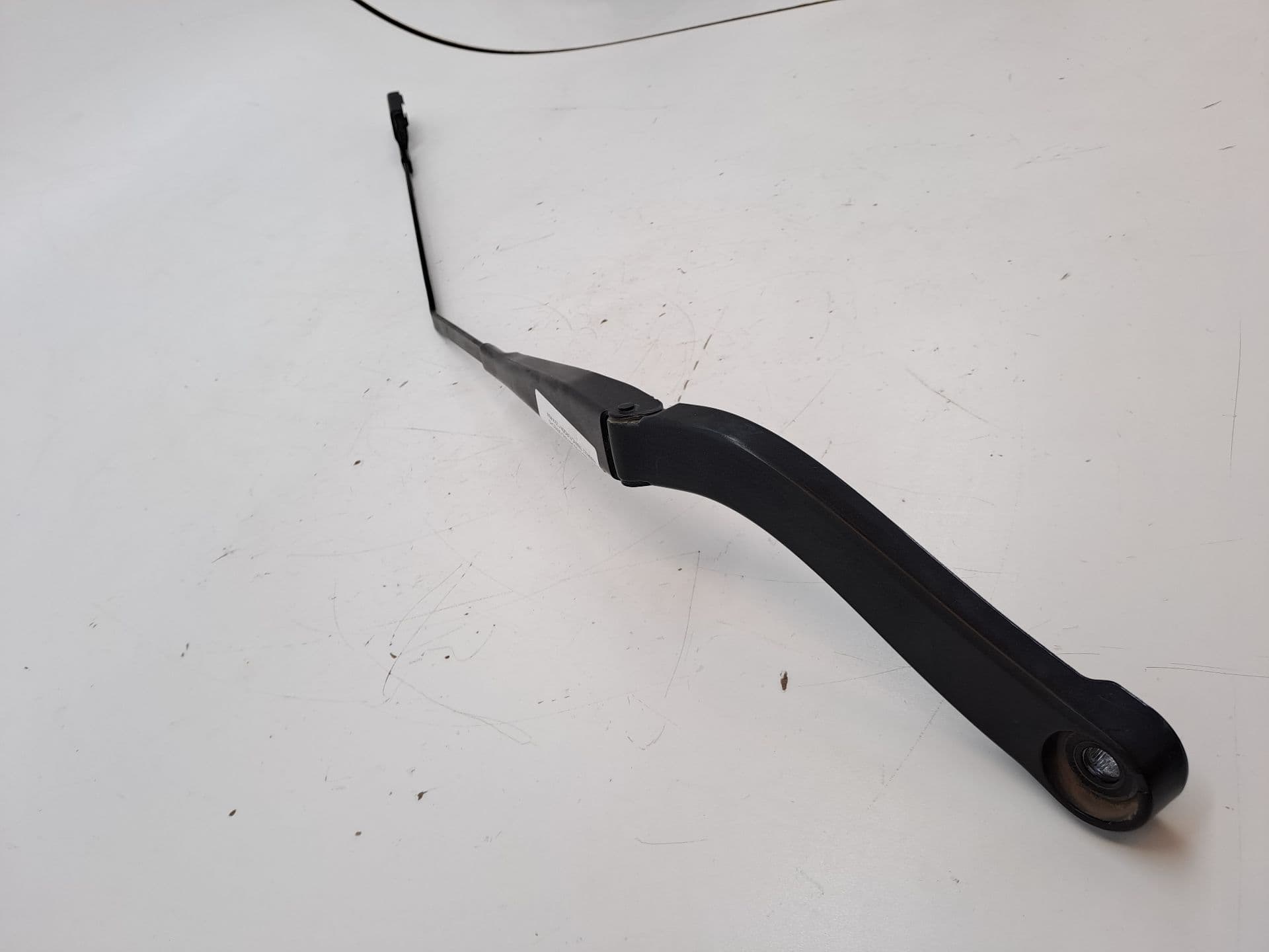 Brazo limpia delantero derecho RENAULT TRAFIC FURGÓN